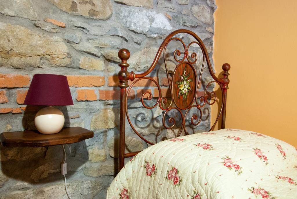 La Collina Dei Franchi Bed & Breakfast Camporgiano Bilik gambar