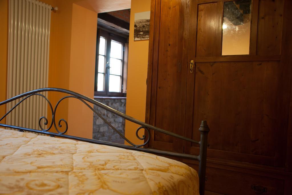 La Collina Dei Franchi Bed & Breakfast Camporgiano Bilik gambar