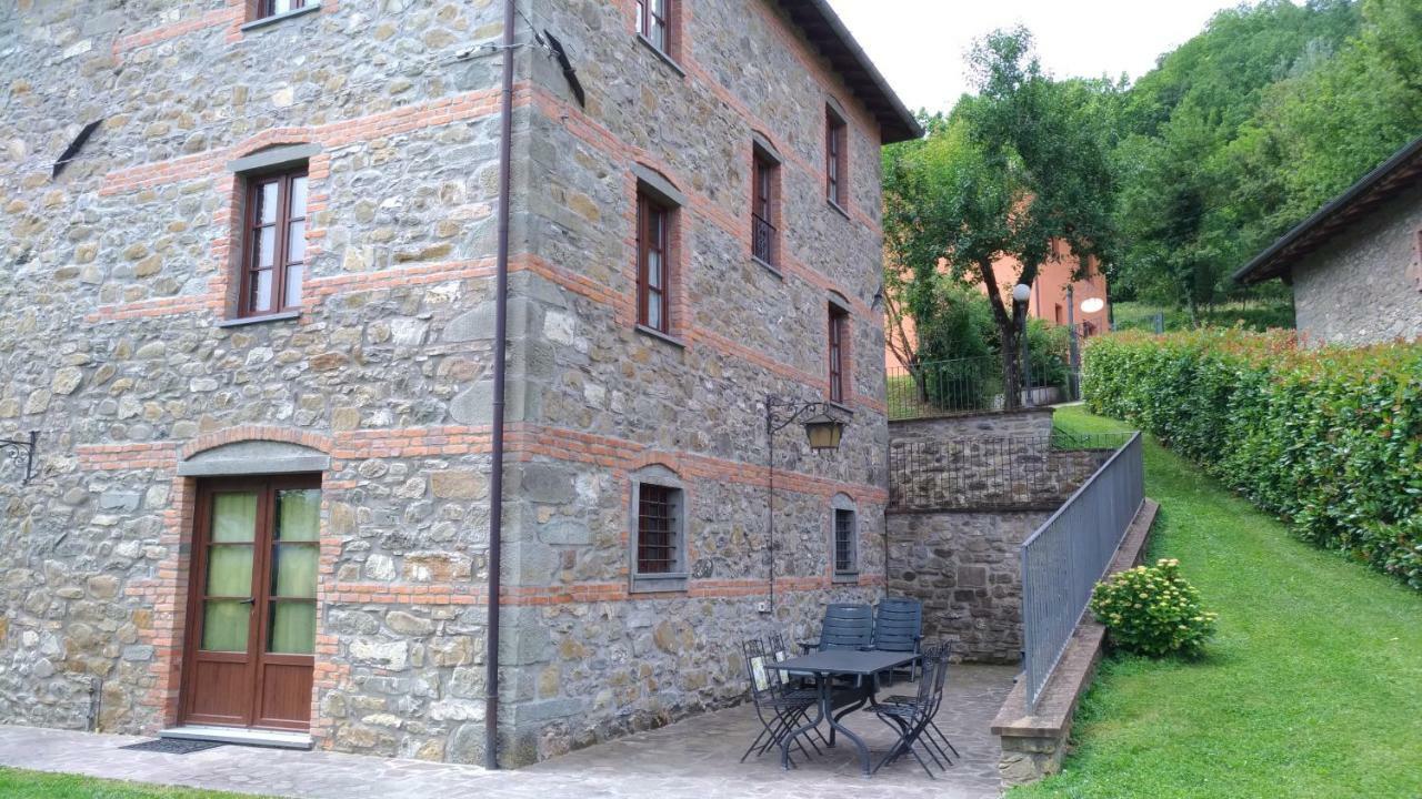 La Collina Dei Franchi Bed & Breakfast Camporgiano Luaran gambar